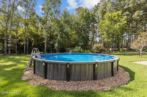 Exterior - 9177 Fox Run Rd, Bailey, NC 27807 photo 4 of 9
