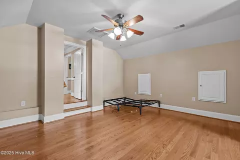 Bedroom - 9177 Fox Run Rd, Bailey, NC 27807 photo 8 of 8