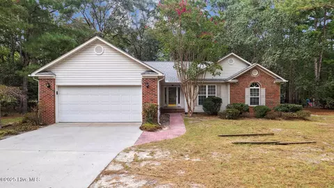 76 Shadow Ln, Whispering Pines, NC 28327