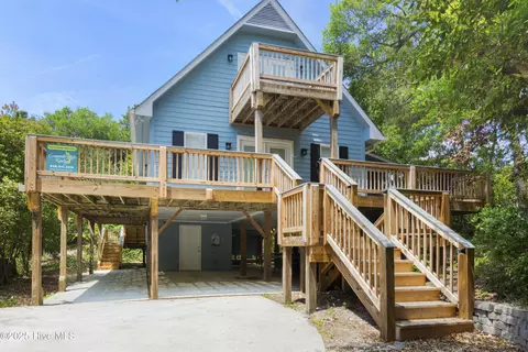 127 Sand Castle Dr, Emerald Isle, NC 28594
