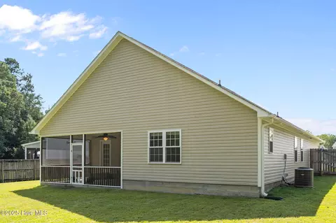 331 First Post Rd, Jacksonville, NC 28546 photo 41