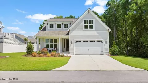 705 Sea Otter Ln, Holly Ridge, NC 28445