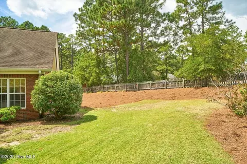 Exterior - 995 Monticello Dr, Pinehurst, NC 28374 photo 7 of 9