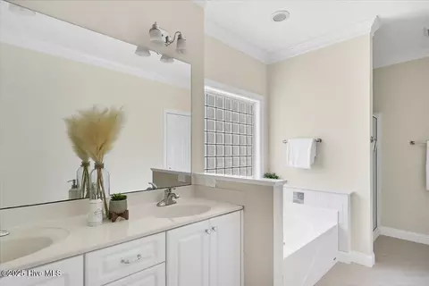 Bath - 995 Monticello Dr, Pinehurst, NC 28374 photo 1 of 9