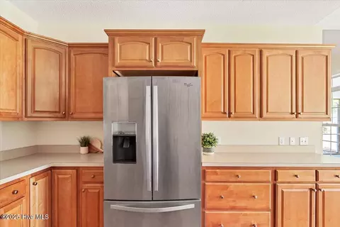 Kitchen - 995 Monticello Dr, Pinehurst, NC 28374 photo 4 of 10