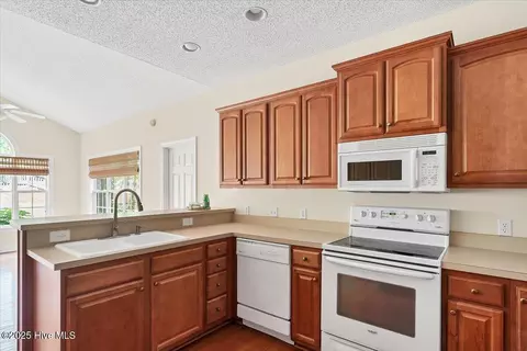 Kitchen - 995 Monticello Dr, Pinehurst, NC 28374 photo 10 of 10