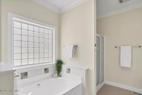 Bath - 995 Monticello Dr, Pinehurst, NC 28374 photo 3 of 9