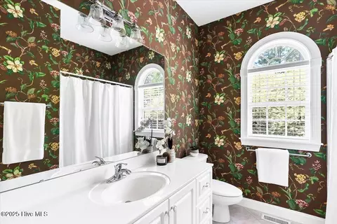 Bath - 995 Monticello Dr, Pinehurst, NC 28374 photo 5 of 9