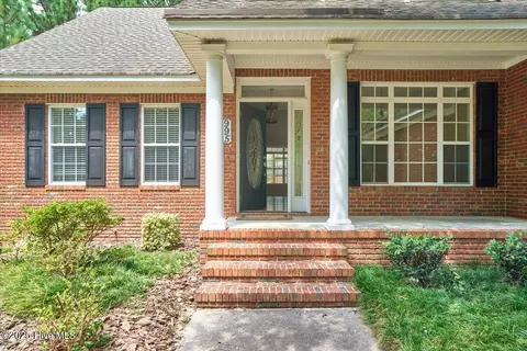 Exterior - 995 Monticello Dr, Pinehurst, NC 28374 photo 1 of 9