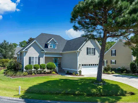 3566 Sanderling Dr SE, Southport, NC 28461