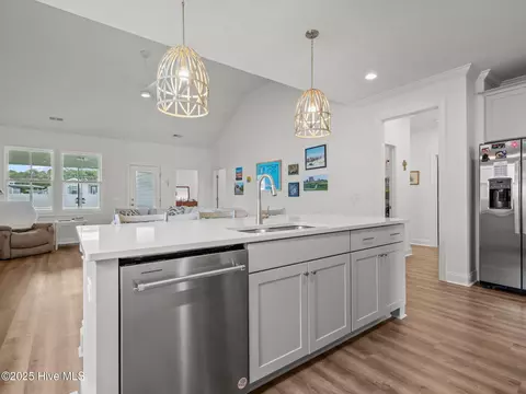 Kitchen - 233 Coastline Cir, Cedar Point, NC 28584 photo 4 of 5