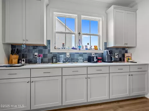 Kitchen - 233 Coastline Cir, Cedar Point, NC 28584 photo 5 of 5