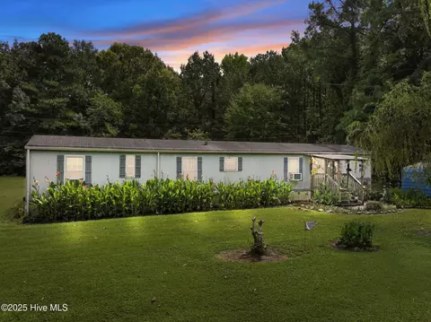 650 Reek Rd, Columbia, NC 27925