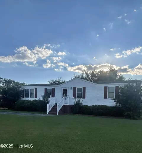749 Alphin Rd, Kinston, NC 28504