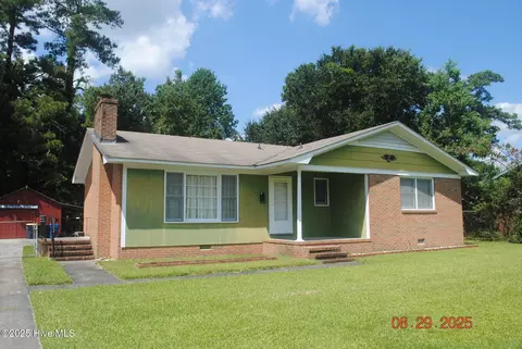 1215 Ormandy Ave, Jacksonville, NC 28546