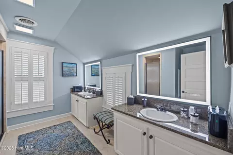 Bath - 5624 Archbell Rd, Bath, NC 27808 photo 3 of 9