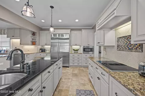 Kitchen - 5624 Archbell Rd, Bath, NC 27808 photo 5 of 9