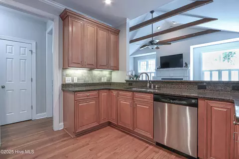 Kitchen - 4 Ash Ct, Pinehurst, NC 28374 photo 3 of 4