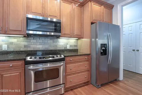 Kitchen - 4 Ash Ct, Pinehurst, NC 28374 photo 2 of 4
