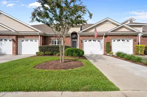1105 Greensview Cir, Leland, NC 28451