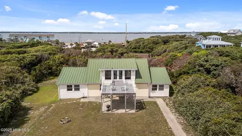 158 Hoffman Beach Rd, Atlantic Beach, NC 28512
