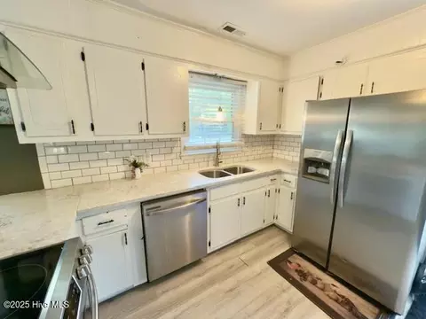 Kitchen - 3869 Robin Rd, Ayden, NC 28513 photo 3 of 3