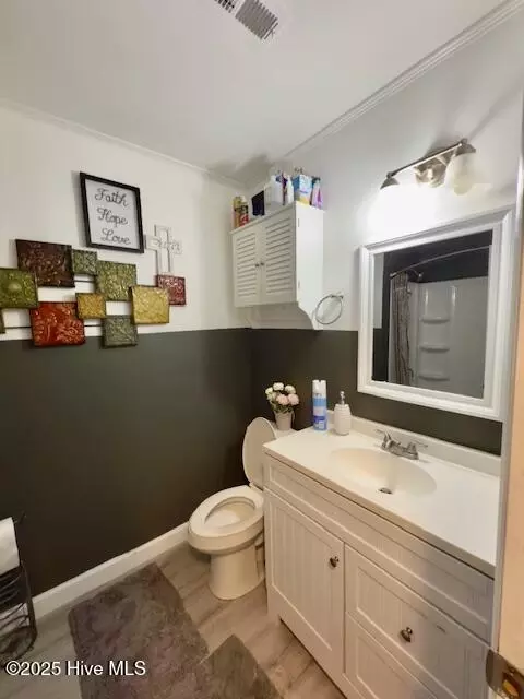 Bath - 3869 Robin Rd, Ayden, NC 28513 photo 1 of 4