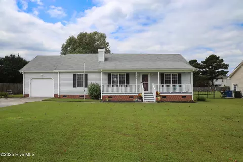 125 Kanton Dr, Jacksonville, NC 28540