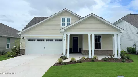 349 Keepsake Dr, Wilmington, NC 28412