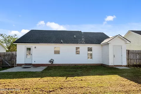 3714 Dover Dr, Ayden, NC 28513 photo 5