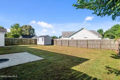3714 Dover Dr, Ayden, NC 28513 photo 7