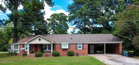213 N Walnut St, Oak City, NC 27857