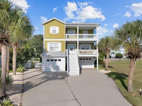 130 Heather Ln, Kure Beach, NC 28449
