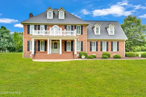 1441 Saddlewood Dr, Greenville, NC 27858