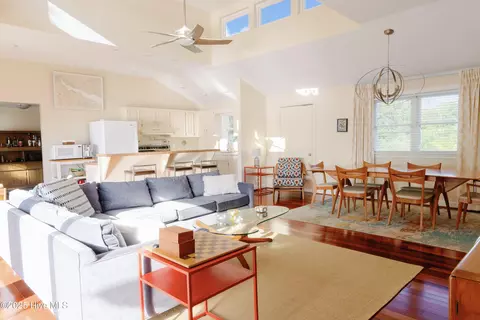 Living - 1317 Teachs Point Rd, Bath, NC 27808 photo 2 of 2