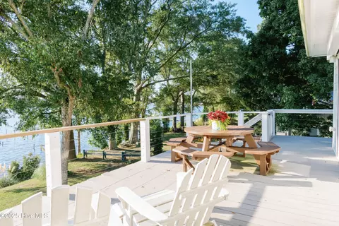 Exterior - 1317 Teachs Point Rd, Bath, NC 27808 photo 8 of 12