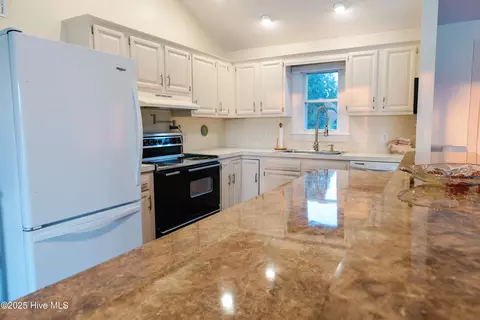 Kitchen - 1317 Teachs Point Rd, Bath, NC 27808 photo 5 of 6