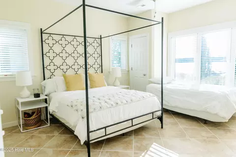 Bedroom - 1317 Teachs Point Rd, Bath, NC 27808 photo 3 of 10