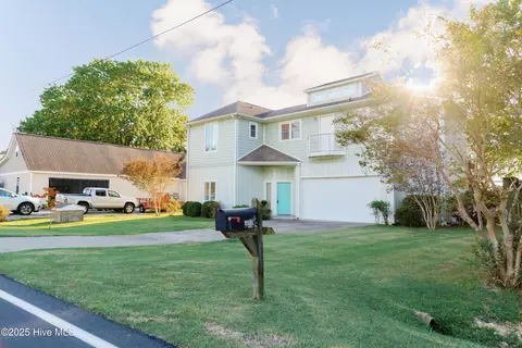 Exterior - 1317 Teachs Point Rd, Bath, NC 27808 photo 2 of 12