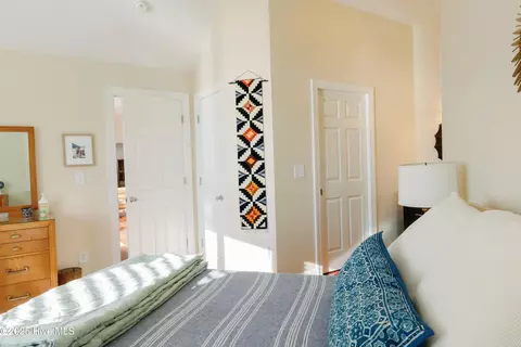 Bedroom - 1317 Teachs Point Rd, Bath, NC 27808 photo 8 of 10
