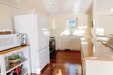 Kitchen - 1317 Teachs Point Rd, Bath, NC 27808 photo 1 of 6