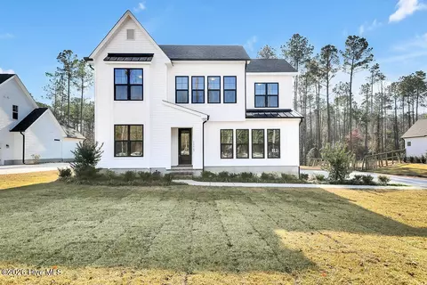 11167 Ashton Rd, Burgaw, NC 28425