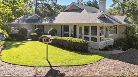 110 Killiney Ct, Pinehurst, NC 28374 photo 3