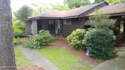 Exterior - 302 E Simmons Ave, Williamston, NC 27892 photo 2 of 9