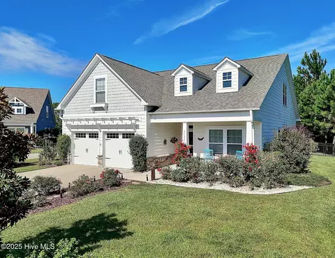 3132 Inland Cove Dr, Southport, NC 28461