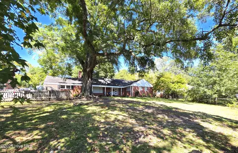 1601 E 6th St, Greenville, NC 27858