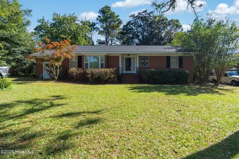 131 Ridgeway Dr, Wilmington, NC 28409