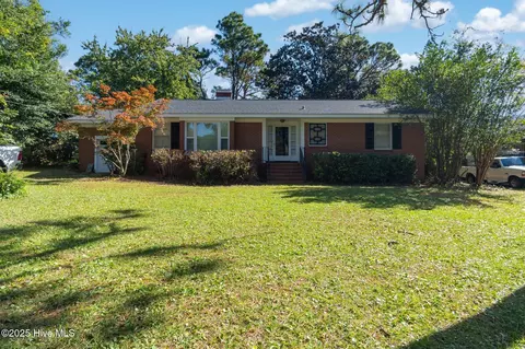 131 Ridgeway Dr, Wilmington, NC 28409