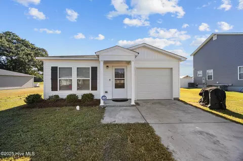 502 Square St, Greenville, NC 27834