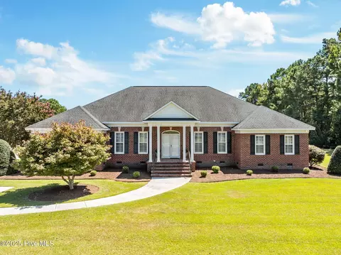 623 White Horse Dr, Greenville, NC 27834
